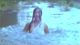Actress Yamuna nipple slip