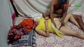 Indian hot maid fucking with owner elder son