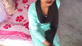 Indian Tamil Hot Callgirl Fucking Hard By Client in Hindi audio