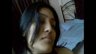 Real Indian Hot Young Couple in Bedroom – Wowmoyback