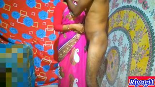 Telugu bhabhis boobs sucking in home